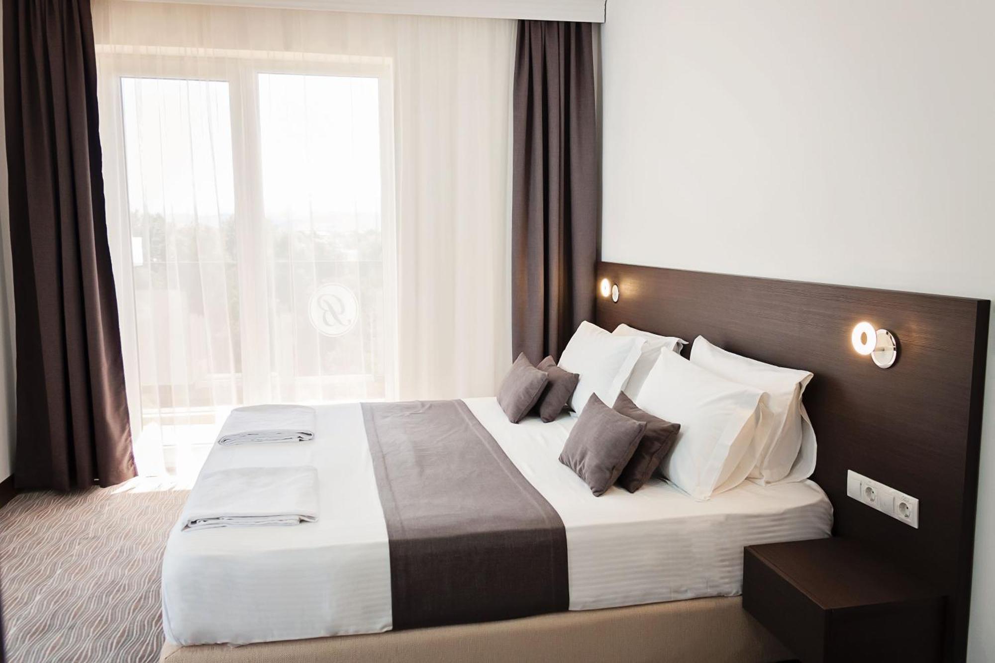Bosphorus Hotel أليكسيناك المظهر الخارجي الصورة